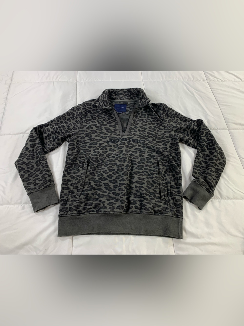 Pre loved AMERICAN EAGLE sweater womens size S